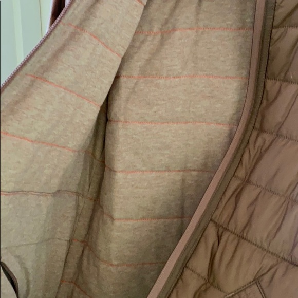 Lululemon jacket - Picture 3 of 3